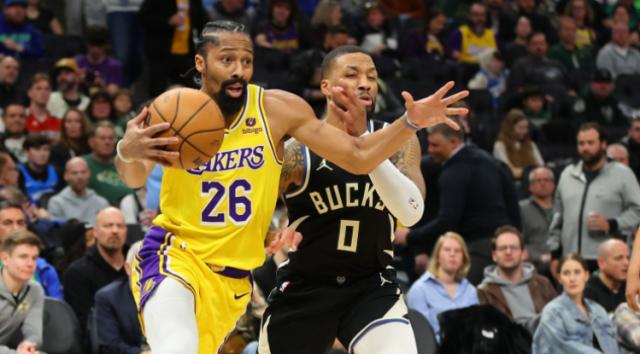 百度体育全球赛事-百回合赢18分！湖人造新杀阵 丁威迪提升冲冠机会